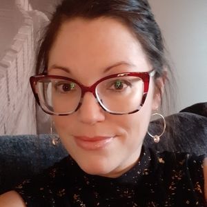 Meet your Posher, Emilie